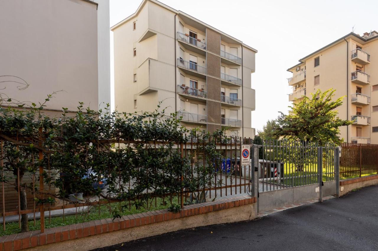 Pisa Quiet And Bright Flats With Balcony 아파트 외부 사진