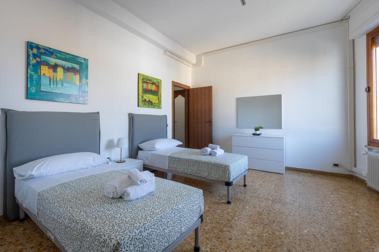 Pisa Quiet And Bright Flats With Balcony 아파트 외부 사진
